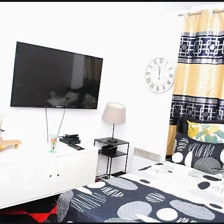 Apartment Compatible Studio *